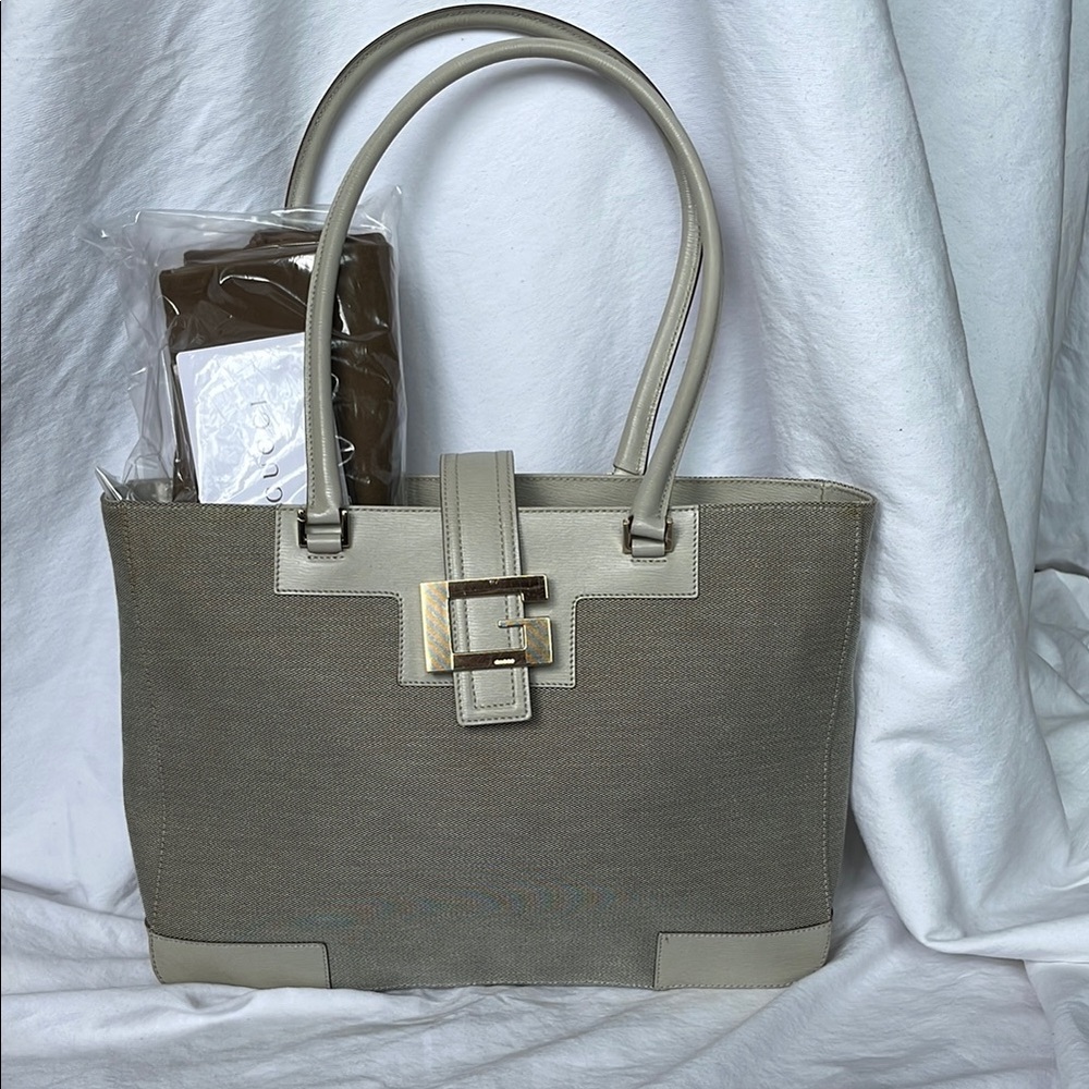 🔥GUCCI🔥Neutral square GG tote bag w/ leather trim & silver accents (+dust bag)
